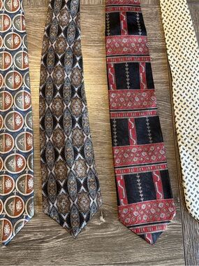 BUNDLE OF 4 Vintage 100% Silk Ties